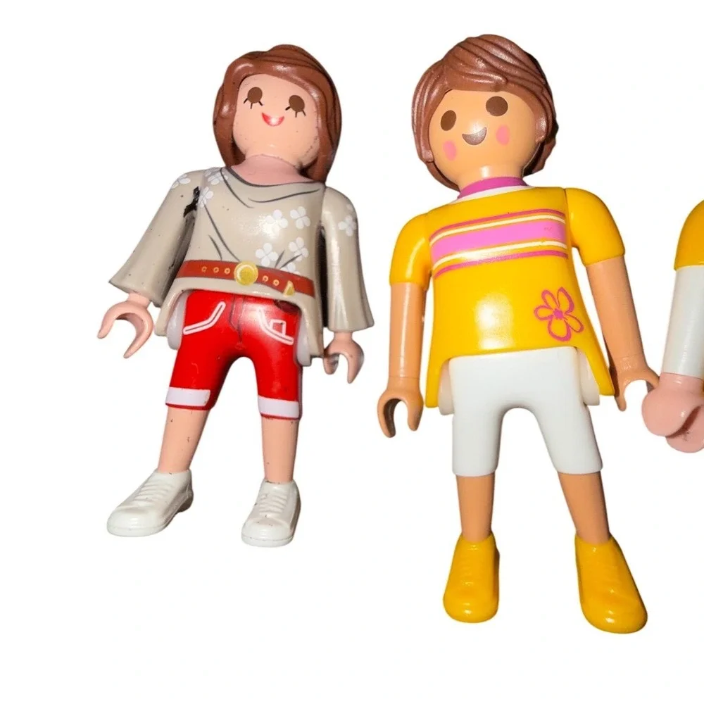 Playmobil People Figure Lot of‎ 5 Vacation Casual Theme Characters